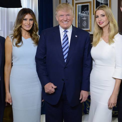 骨格が分かりやすい画像見せて！