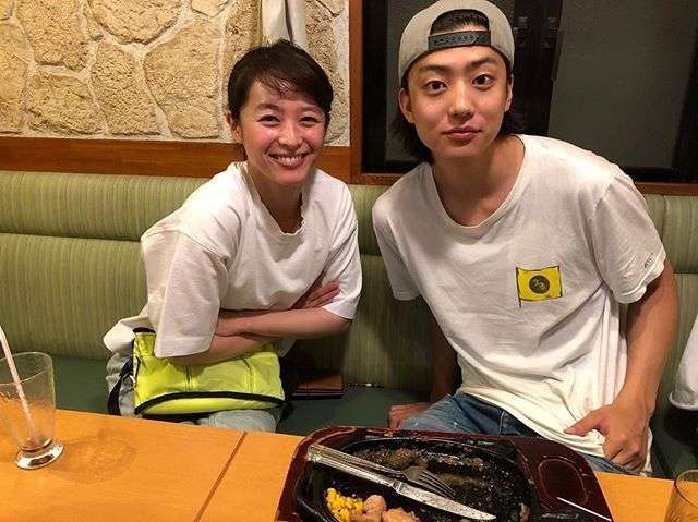 「めっちゃうるさいおばちゃんなんですよ」…「今日俺」伊藤健太郎23歳が“育ての親”と決別した理由