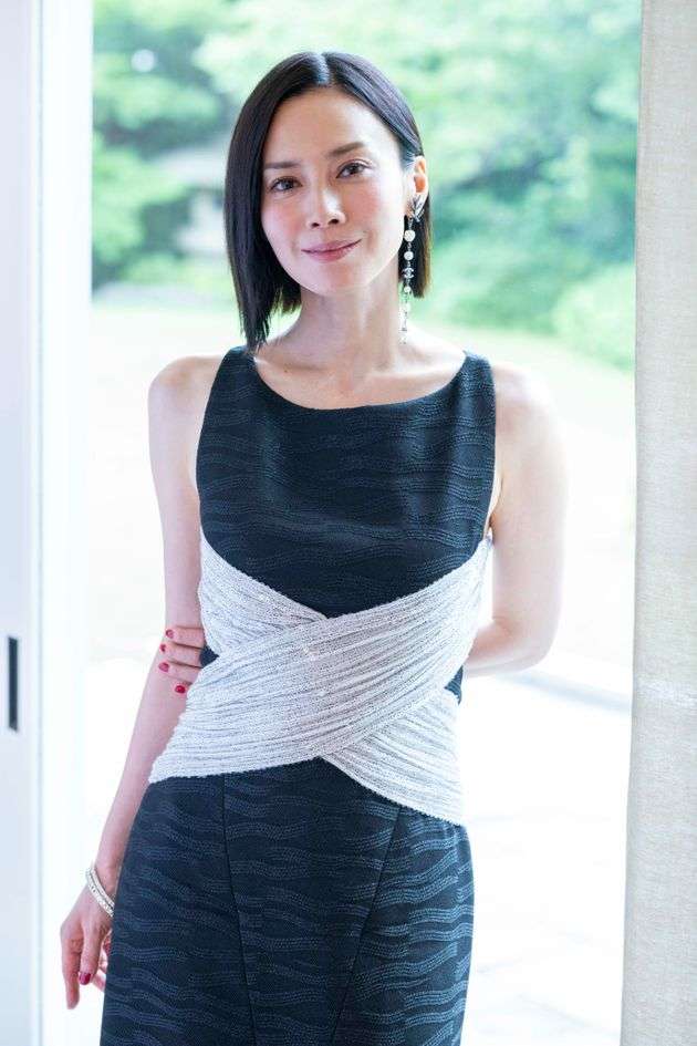 女優のカラードレスが見たい
