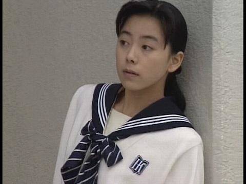 セーラー服姿が似合っている（似合っていた頃の）芸能人の画像を貼るトピ