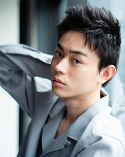 菅田将暉、甘く優しい声で“恋の詩”を読み上げる 『マティアス＆マキシム』特別映像