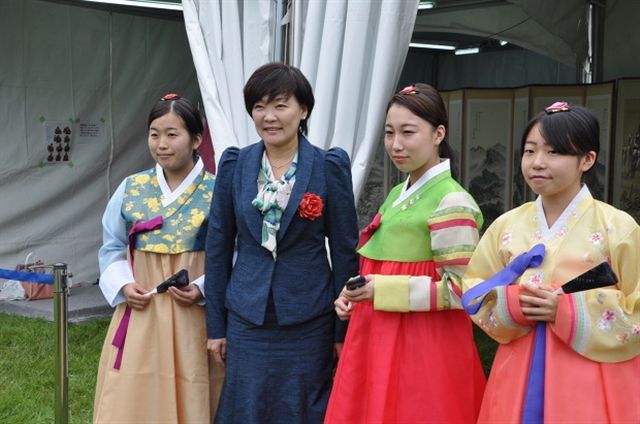 マスコミの偏向報道に気づいたきっかけは何ですか？