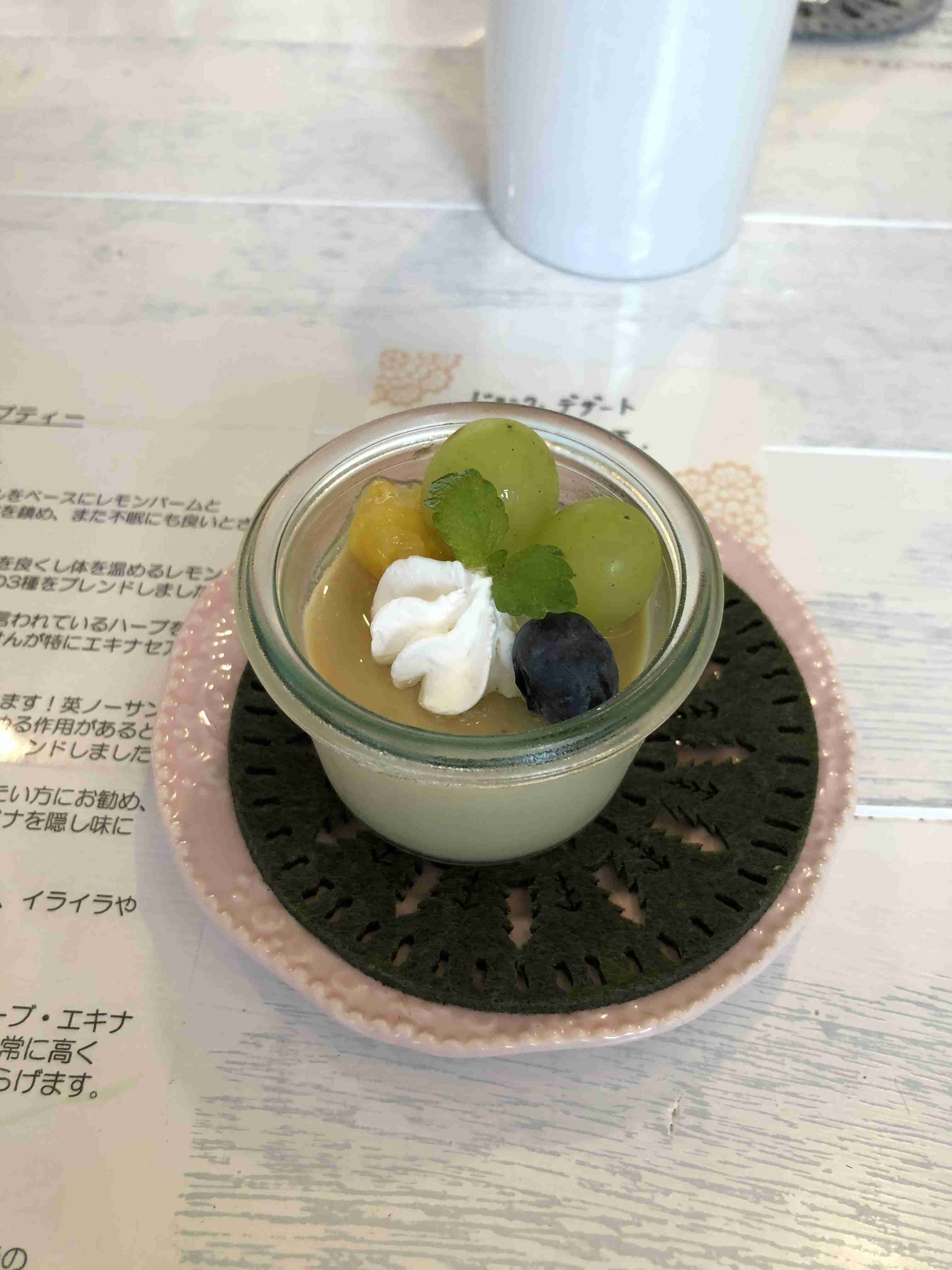 【画像】カフェでの一枚を見せてください☕📷️