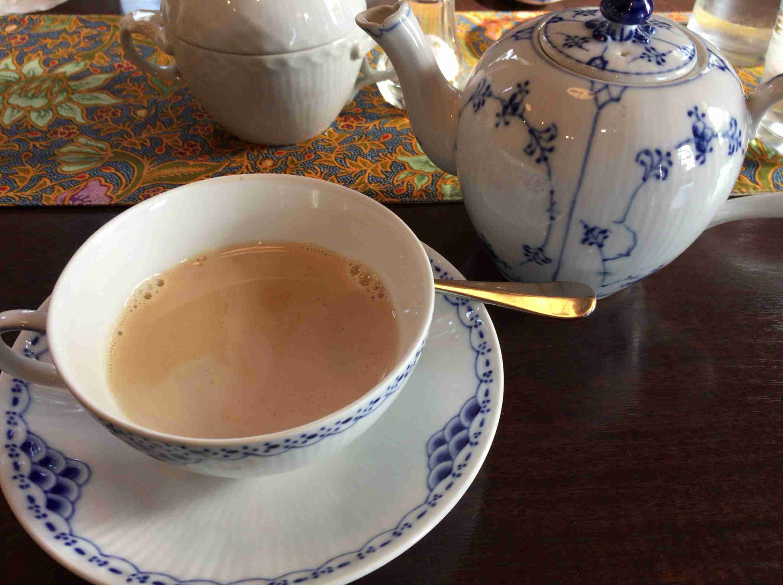 【画像】カフェでの一枚を見せてください☕📷️