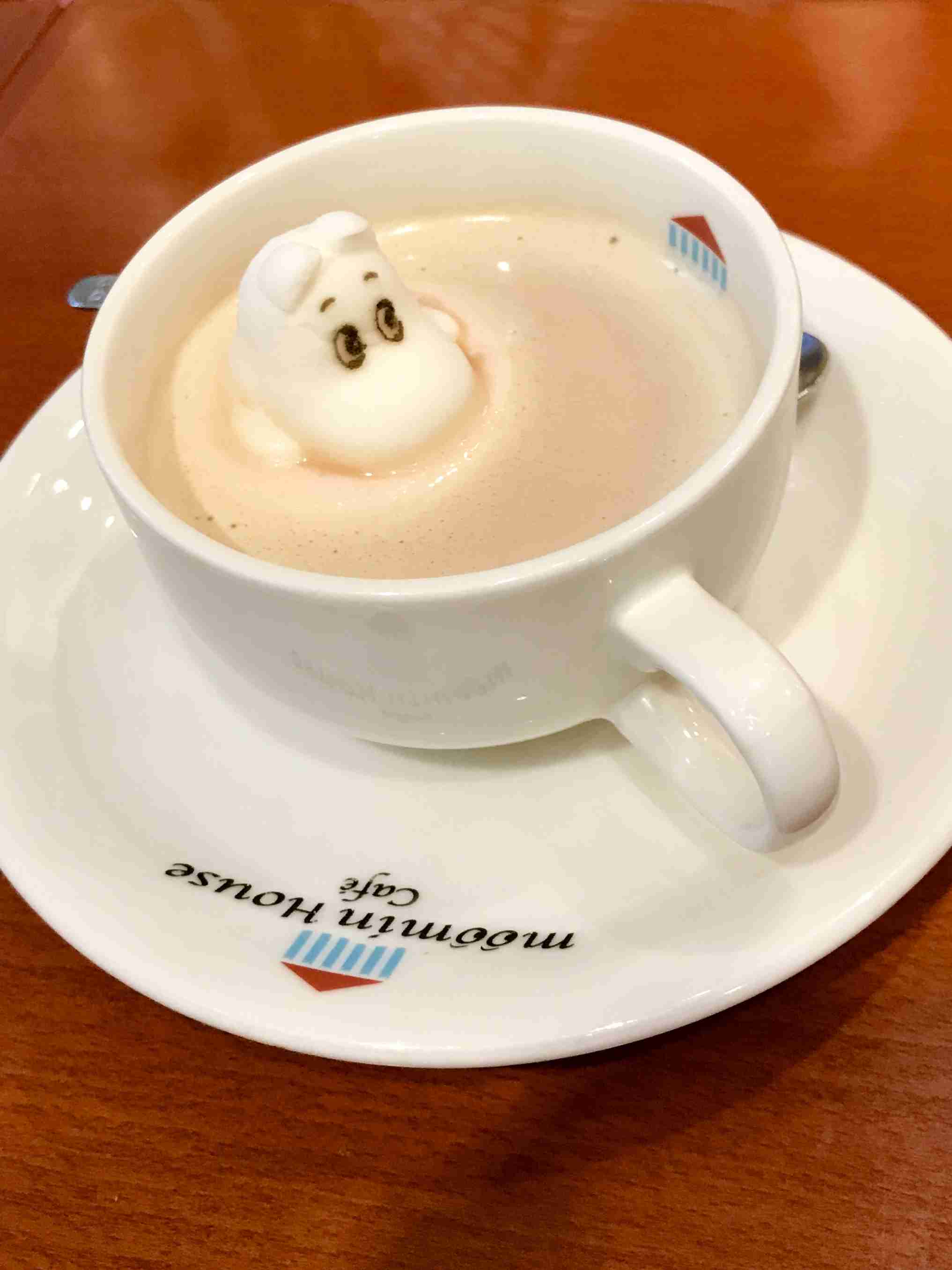 【画像】カフェでの一枚を見せてください☕📷️