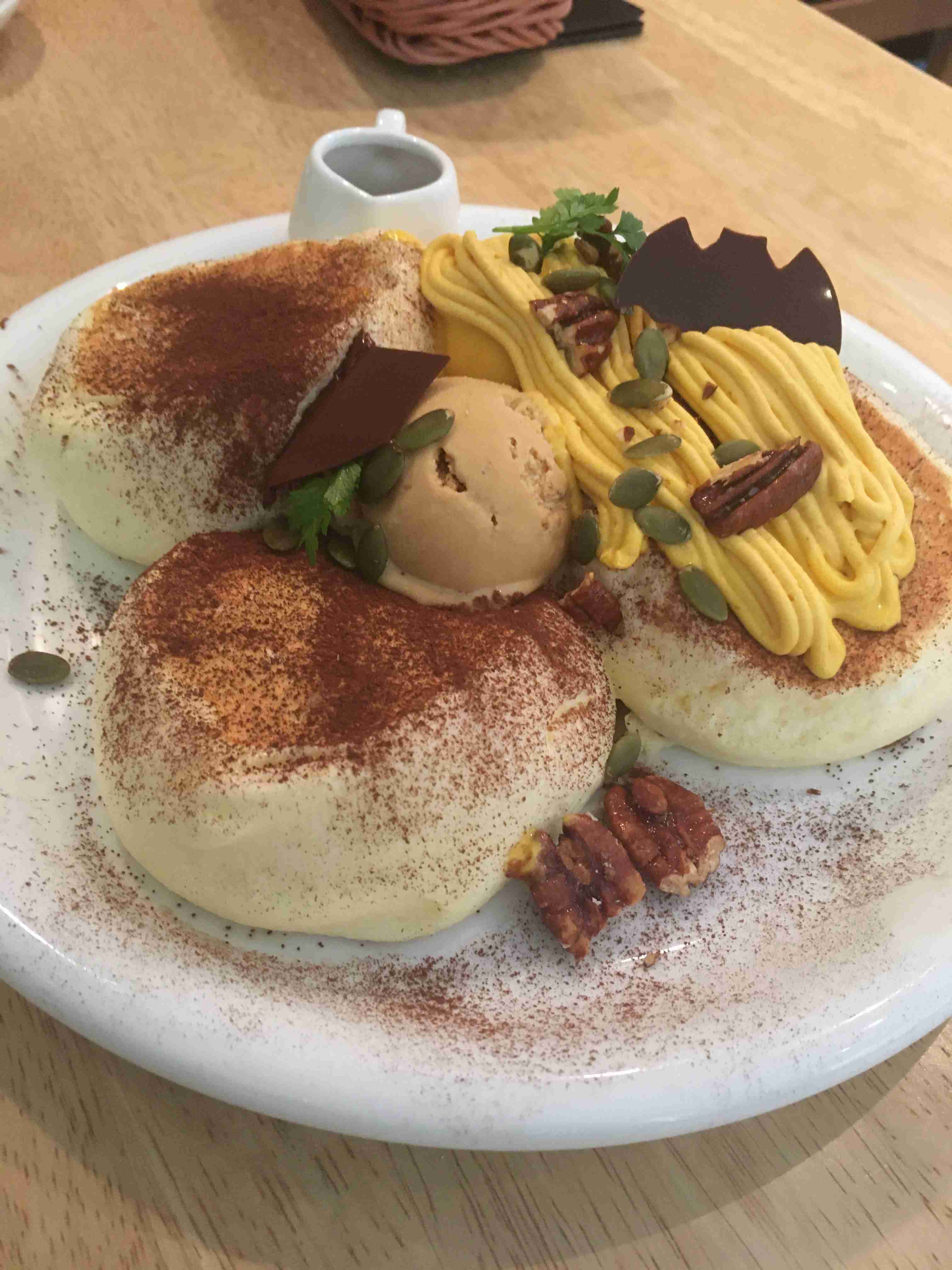 【画像】カフェでの一枚を見せてください☕📷️