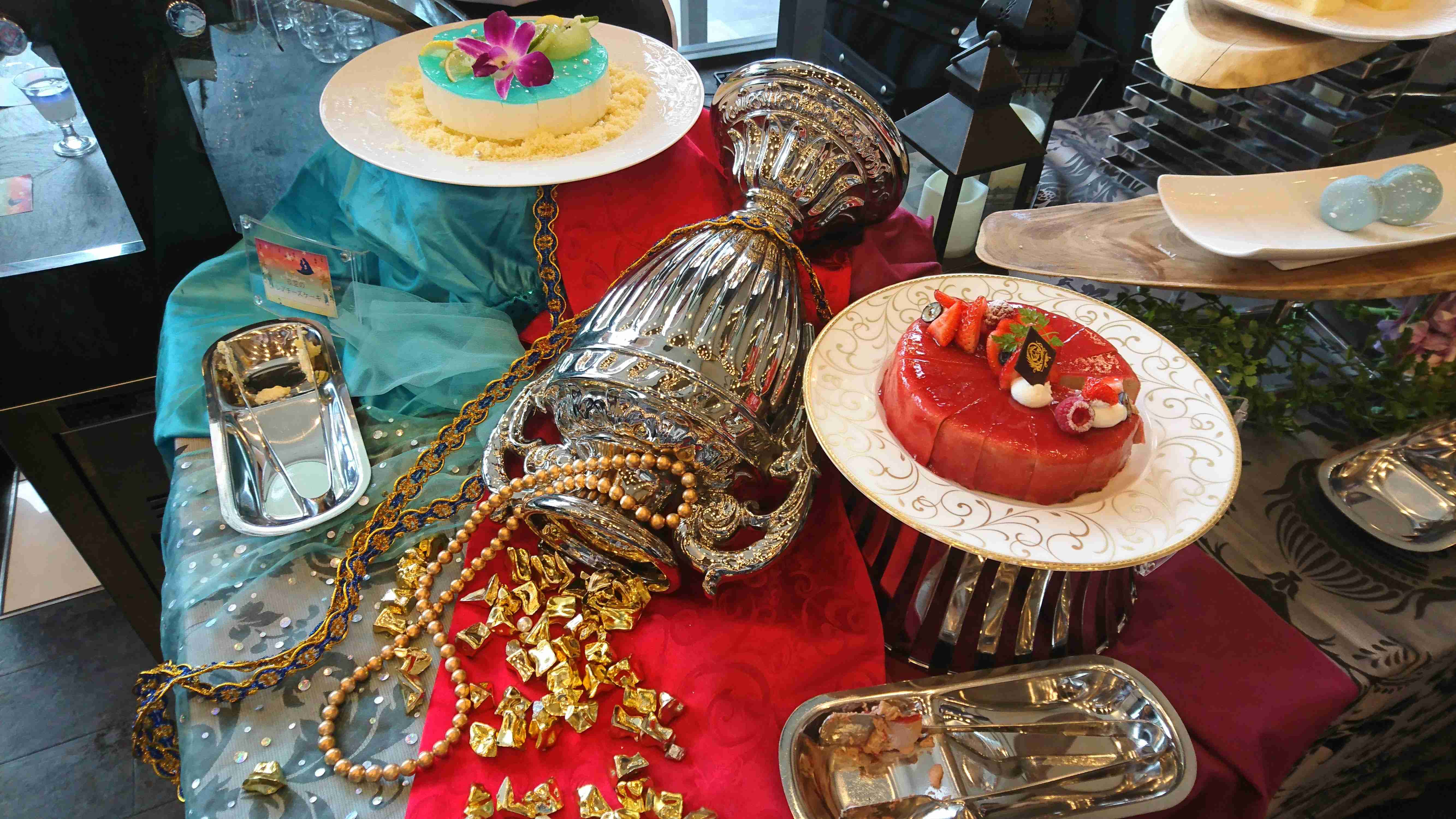 【画像】カフェでの一枚を見せてください☕📷️