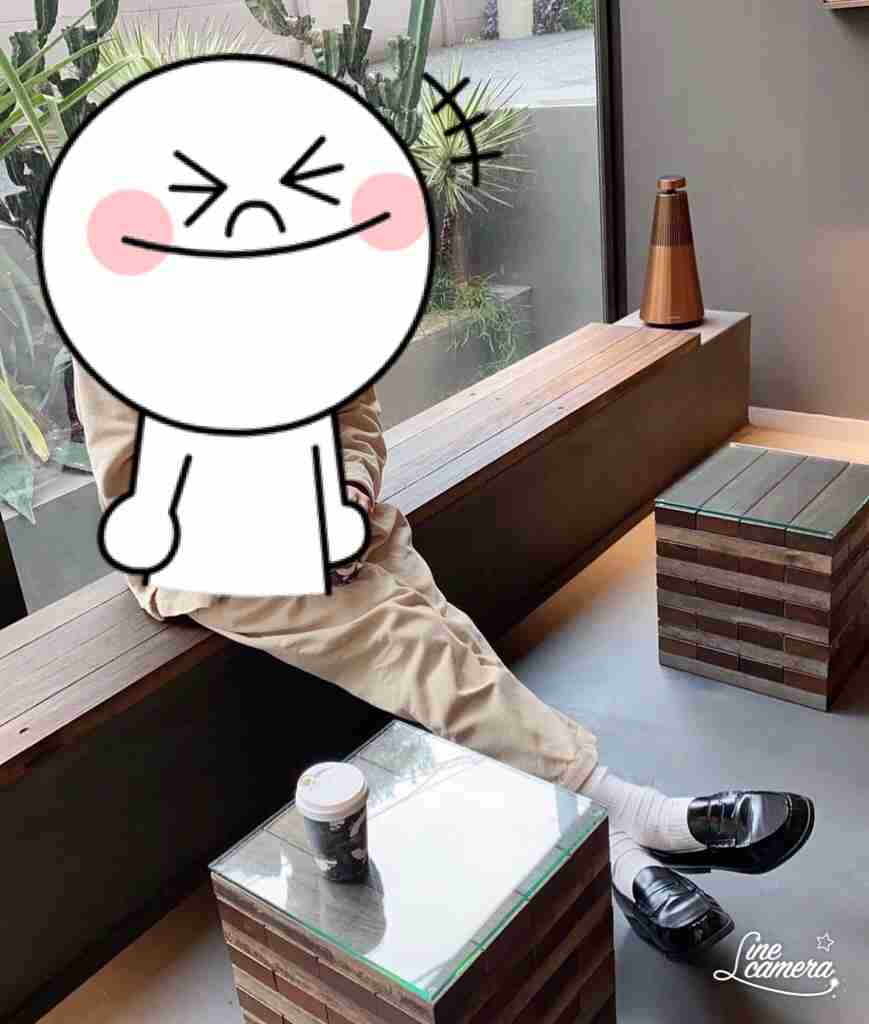 【画像】カフェでの一枚を見せてください☕📷️