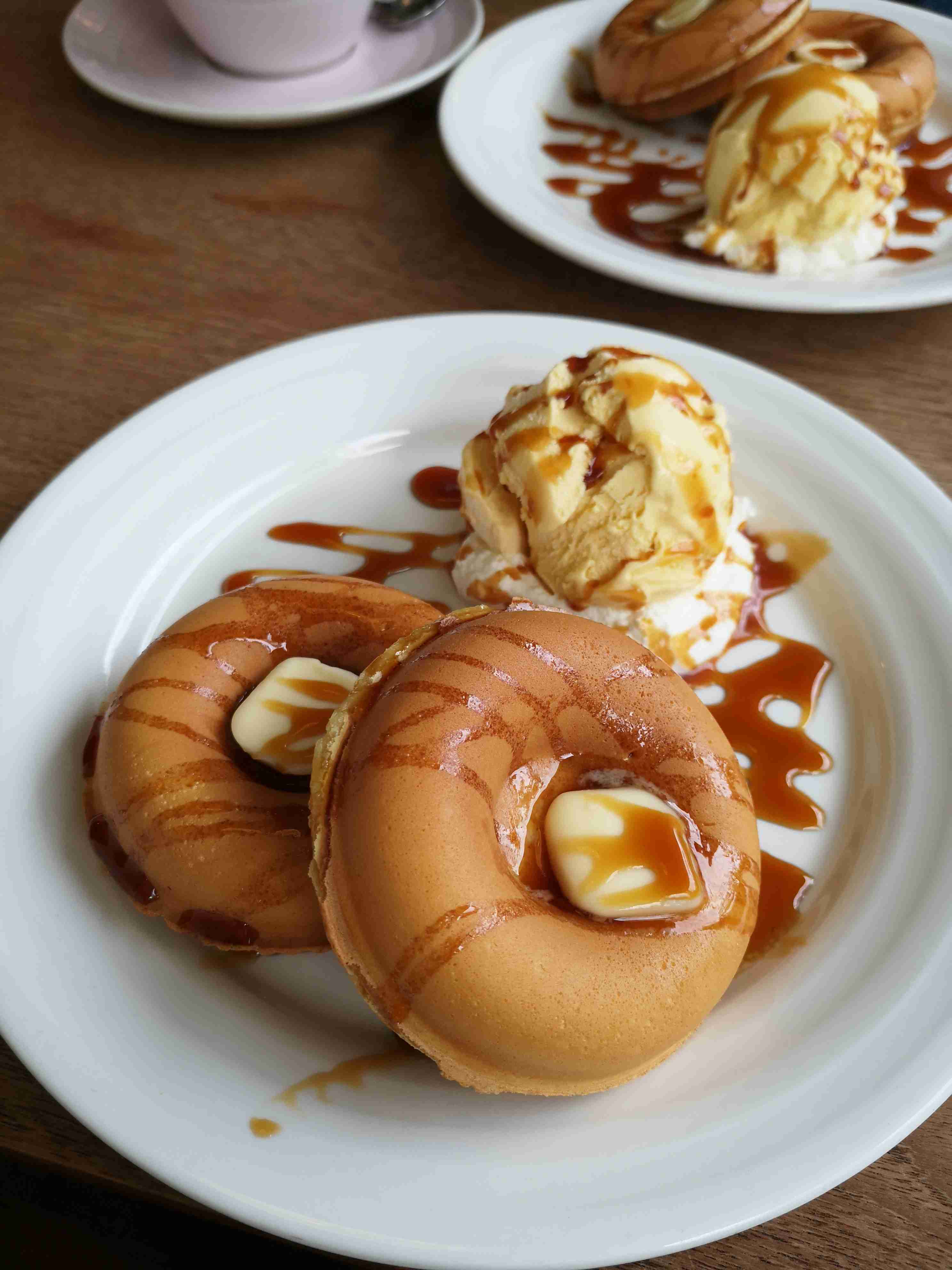 【画像】カフェでの一枚を見せてください☕📷️