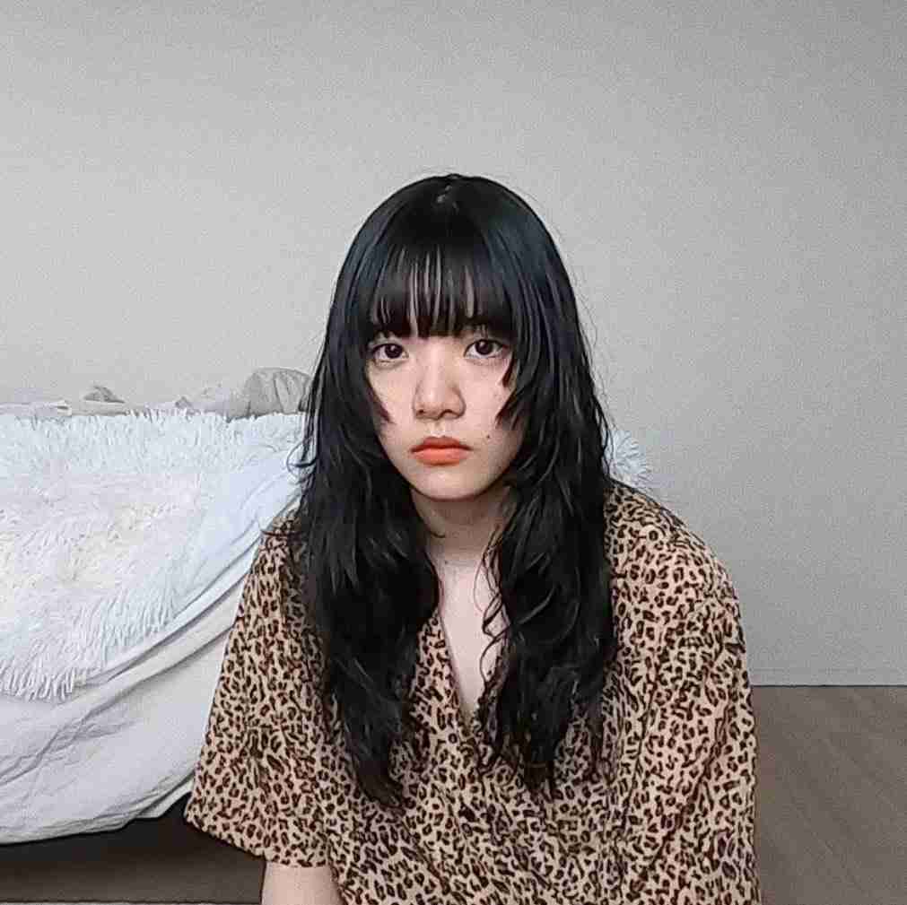 小松菜奈の美脚に歩行者も二度見　カリスマ性は私服姿にも