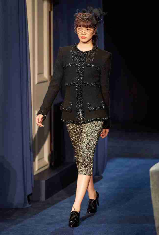 小松菜奈の美脚に歩行者も二度見　カリスマ性は私服姿にも