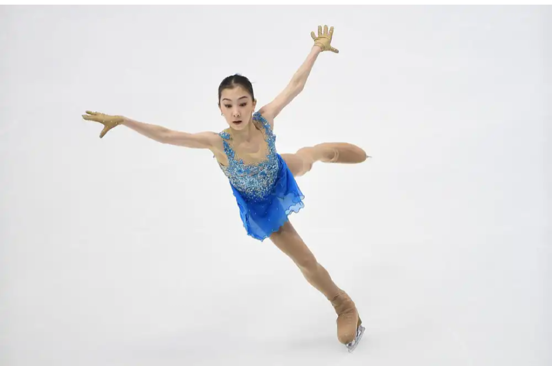 ロシア16歳フィギュア美少女、「まるでバービー人形」オフショット反響「なんて可愛さだ」
