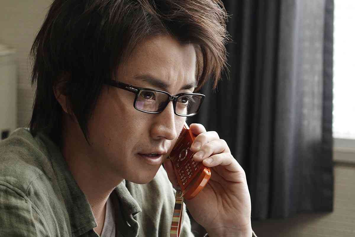 受話器持ってる画像