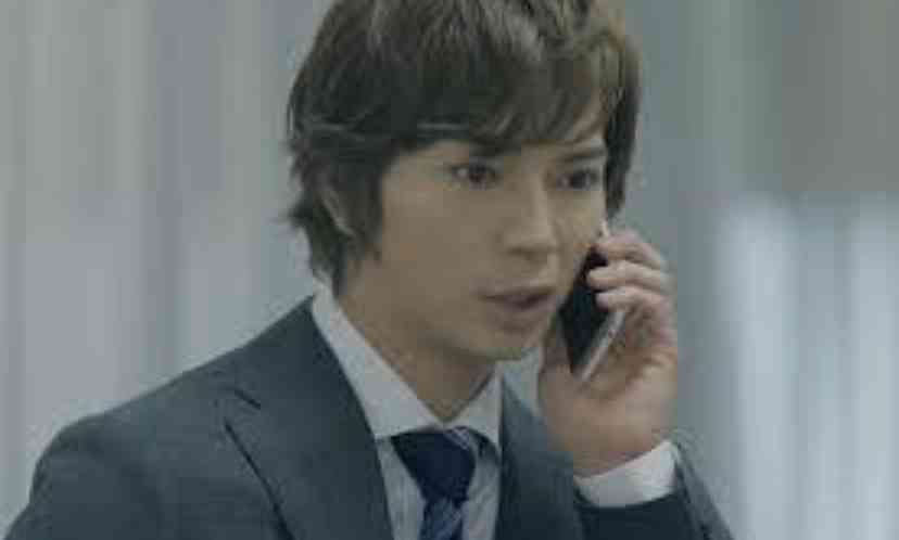 受話器持ってる画像