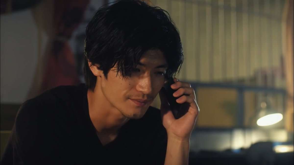 受話器持ってる画像