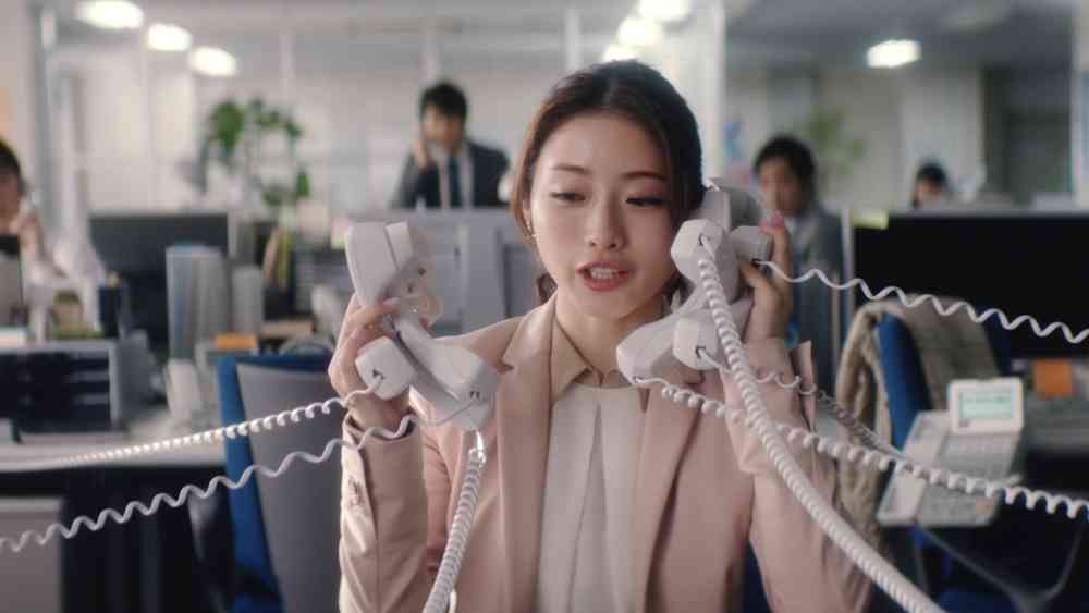 受話器持ってる画像