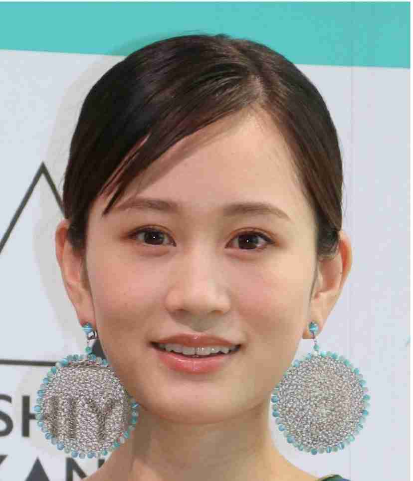 トリンドル玲奈　「久しぶりに着ました！」和服美人っぷりに反響「美しすぎる」「うなじが色っぽい」