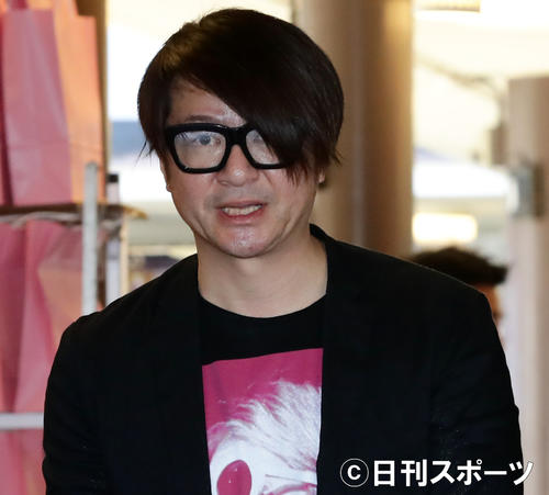 GLAY・TAKURO&岩堀せりの夫婦ショットが「ジャケ写みたい」「絵になる」