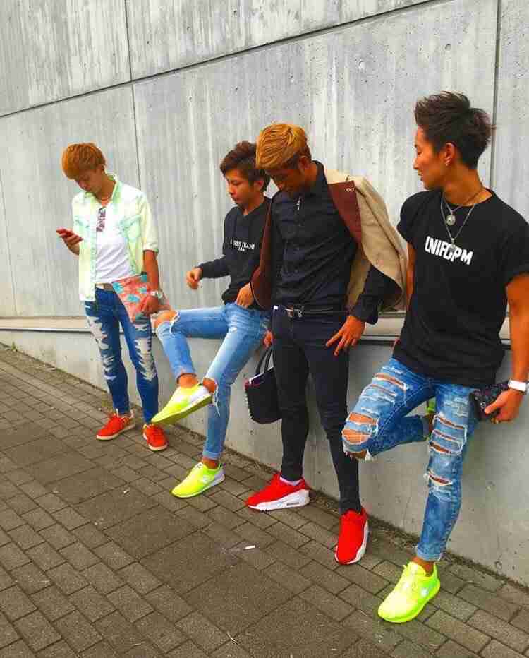 若い男の子の集団が怖い。