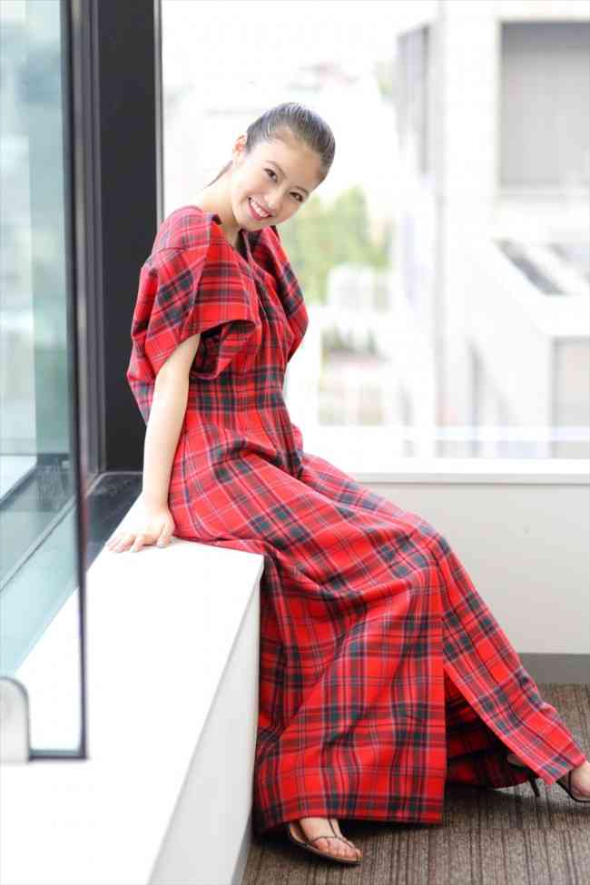 浜辺美波、今田美桜、橋本環奈…20代若手女優の“アンダー160cm”という共通点