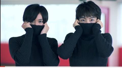 【透ける】白いハイネックニットのインナー問題