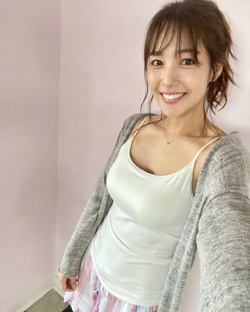 鷲見玲奈アナ、元恋人が明かす「出会い系サイトで知り合った」