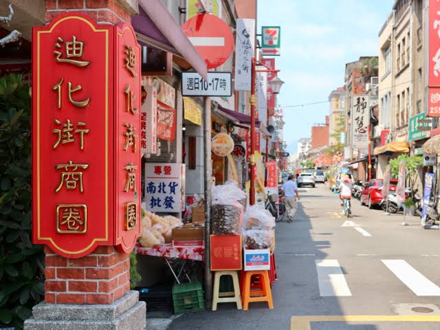 外国の街並みの写真を見て旅行気分を味わうトピ