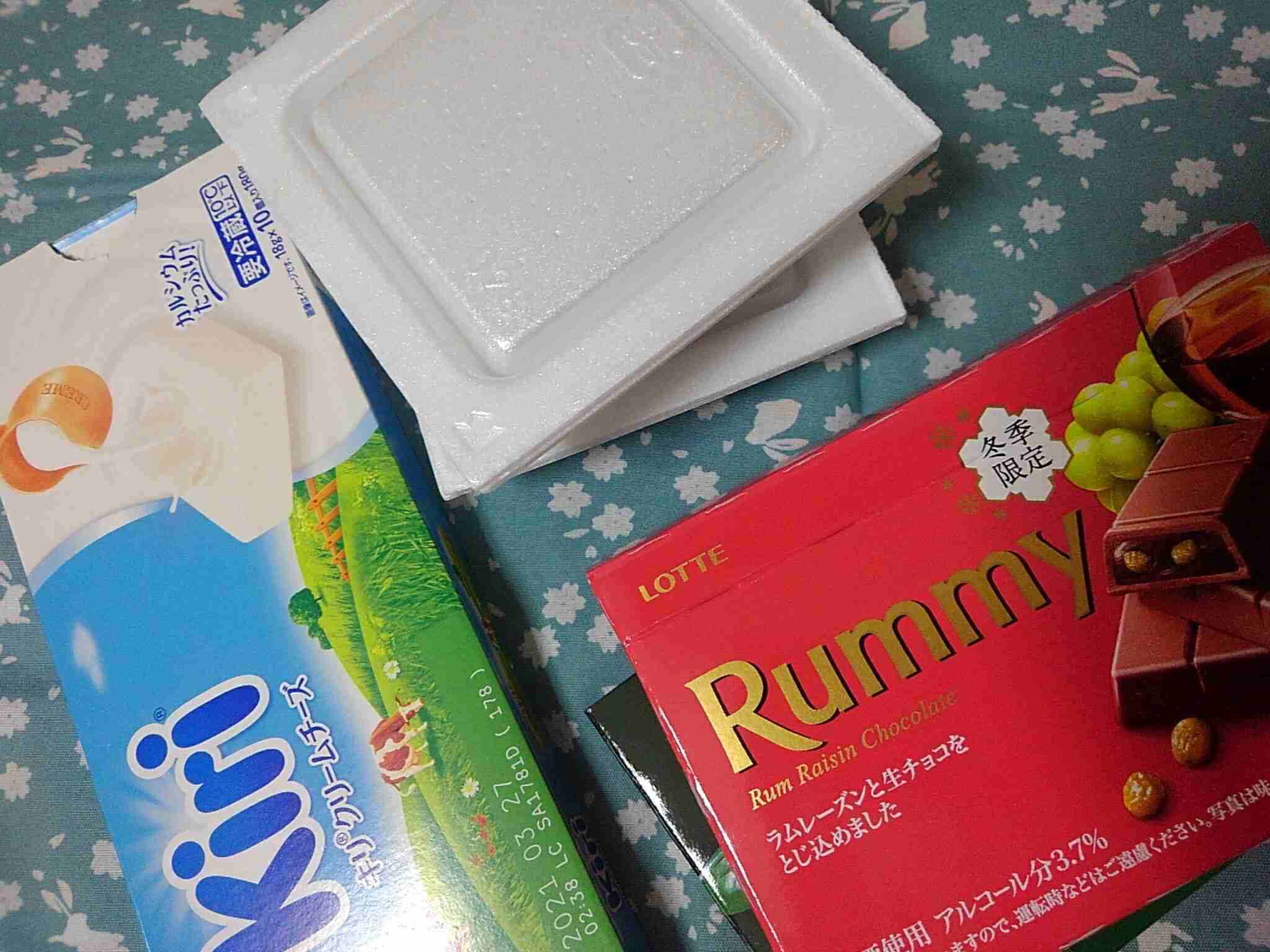 今現在、冷蔵庫冷凍庫に入ってるものの中で好きなものベスト3を発表するトピ