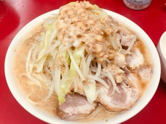 どうして夜中に食べるラーメンは美味しいのでしょうか？