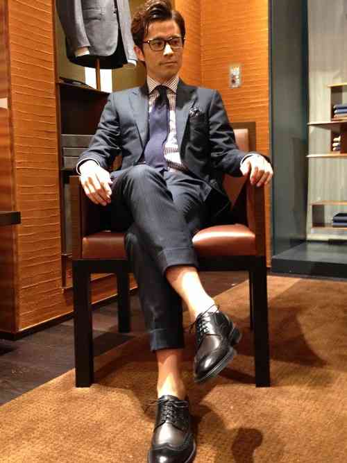 オリラジ藤森慎吾、“メガネなし&ヒゲ”の渋すぎる姿が話題に!「誰これ」