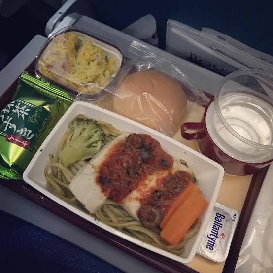 飛行機の座席✈️窓側or通路側？