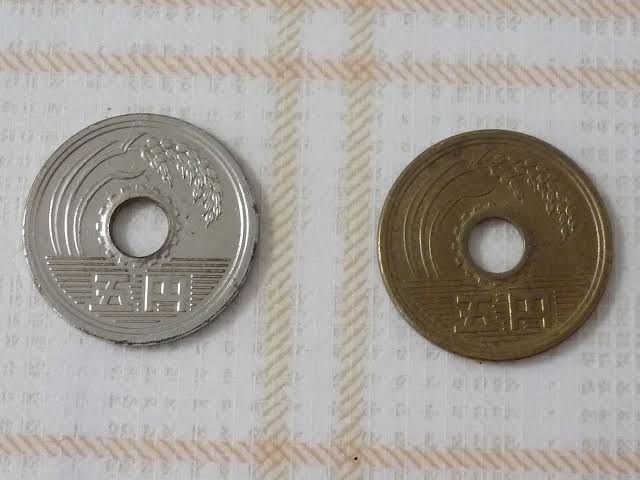 どんな記念硬貨持ってますか？🎖️