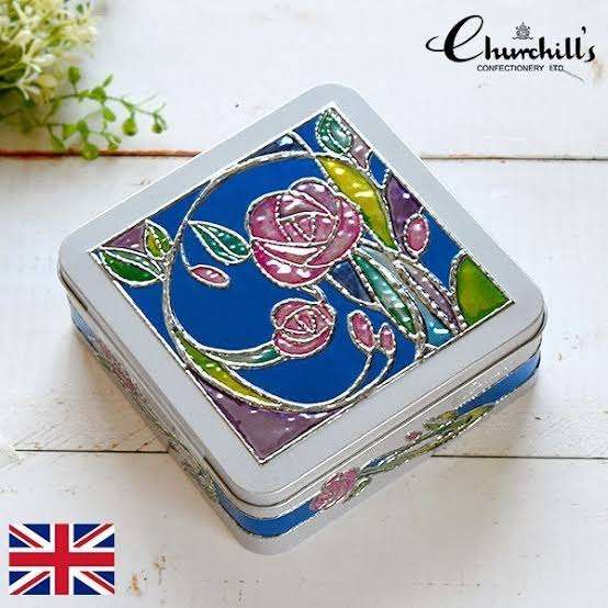 可愛いお菓子の缶を貼るトピ