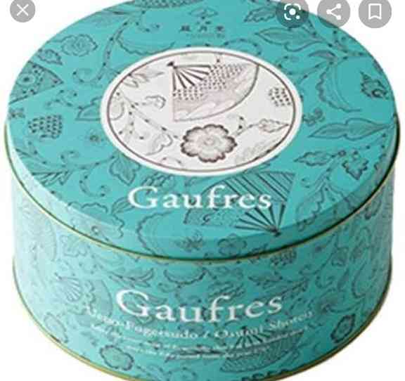 可愛いお菓子の缶を貼るトピ