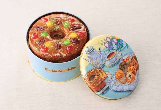 可愛いお菓子の缶を貼るトピ