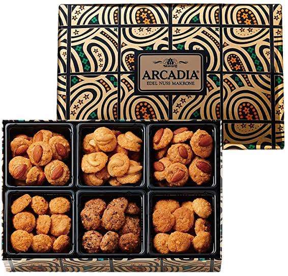 可愛いお菓子の缶を貼るトピ