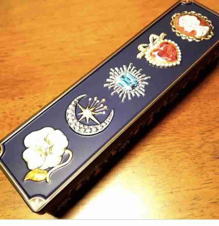 可愛いお菓子の缶を貼るトピ