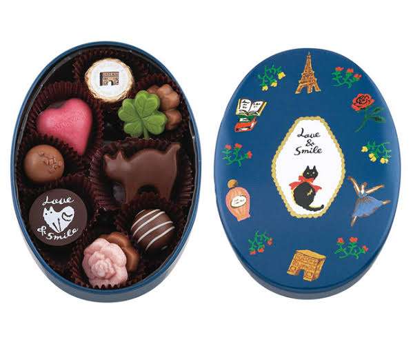 可愛いお菓子の缶を貼るトピ