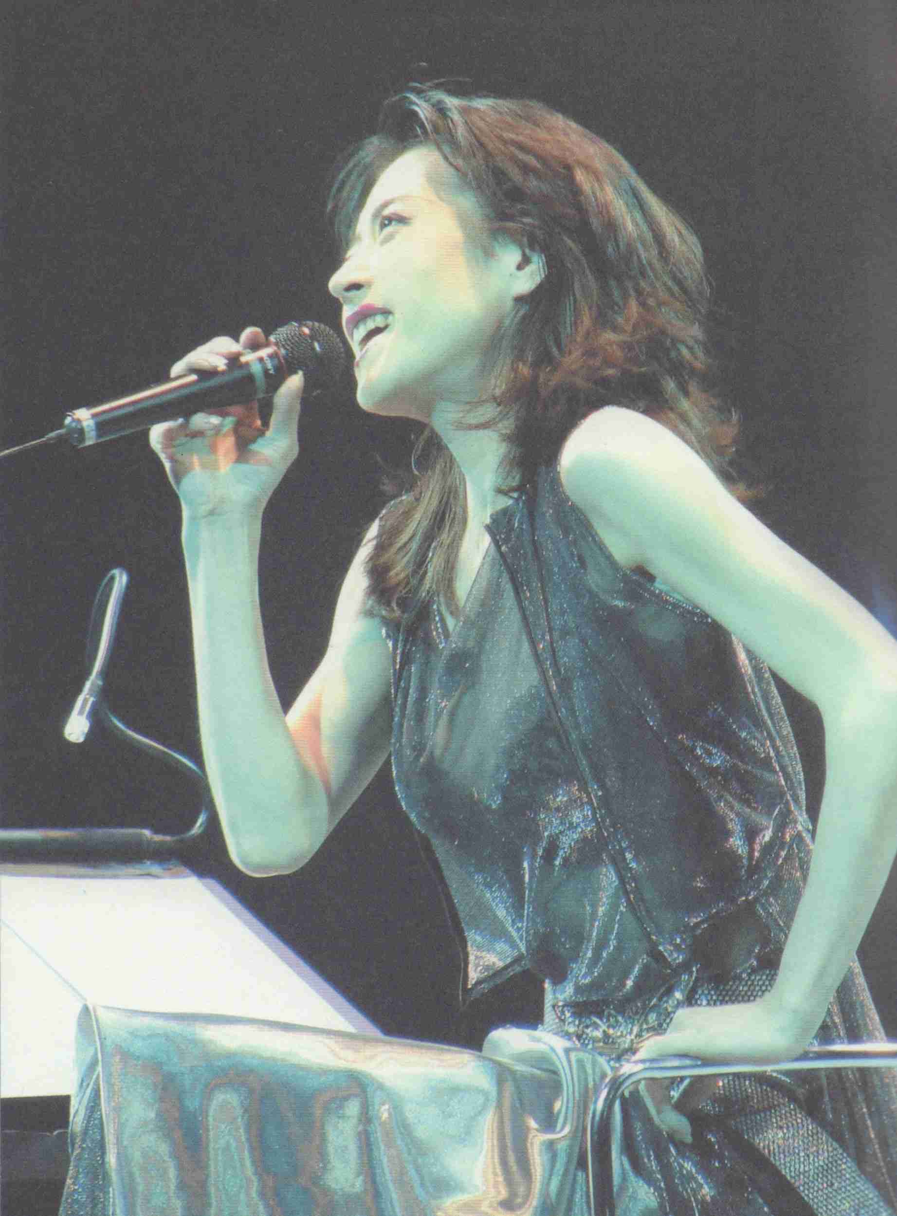世代じゃないけど中森明菜を語りたい