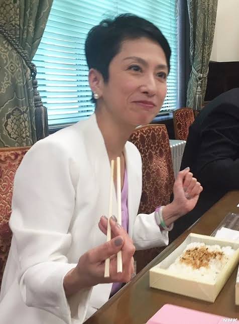 自分に似てる画像を貼って女子会に参加するトピ