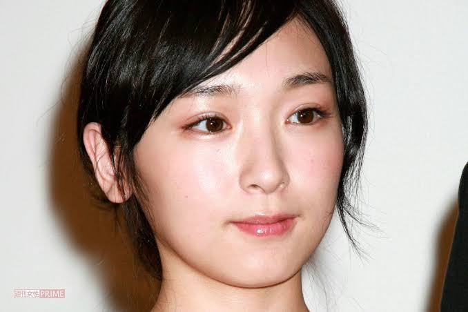 自分に似てる画像を貼って女子会に参加するトピ