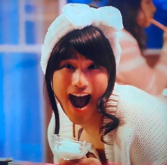 自分に似てる画像を貼って女子会に参加するトピ