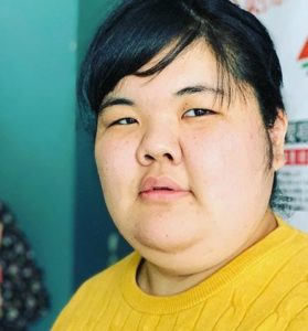 自分に似てる画像を貼って女子会に参加するトピ