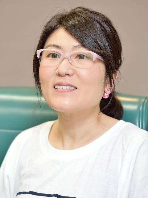 自分に似てる画像を貼って女子会に参加するトピ