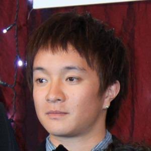 男性芸能人のピアス画像