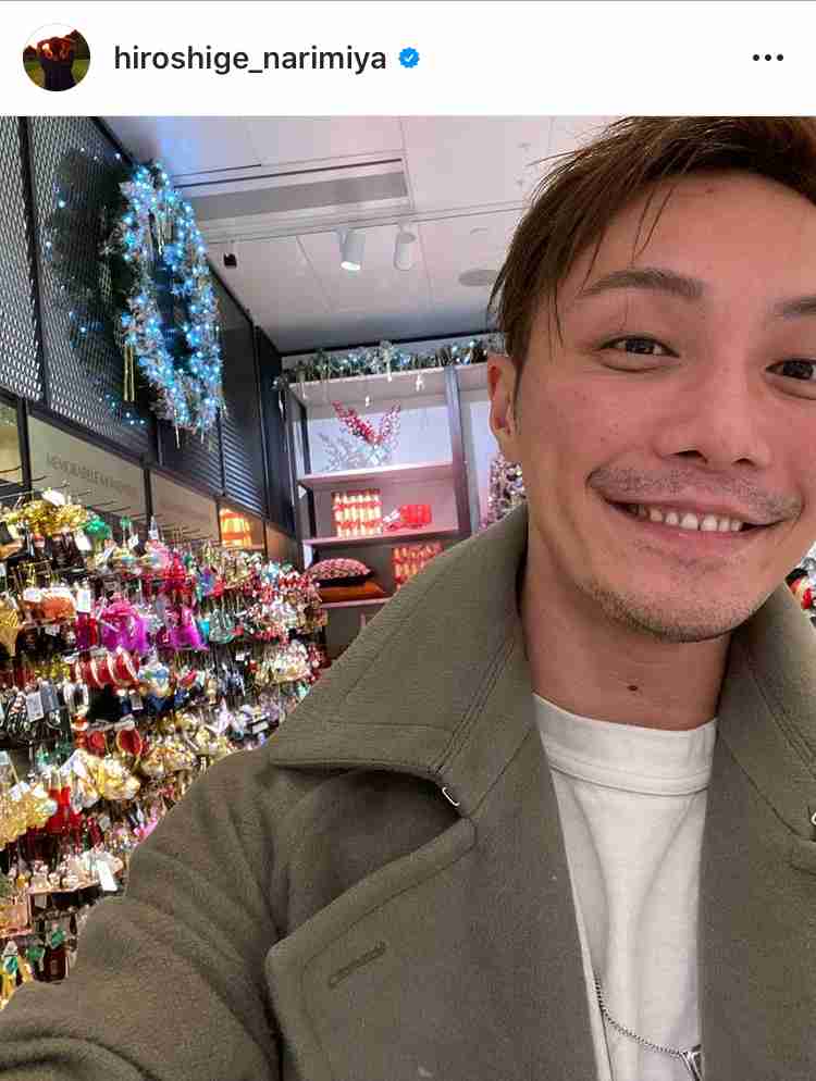 元・成宮寛貴氏、ひげ＆タバコ姿を公開「ジョニーデップみたい」「カッコよすぎだよ」