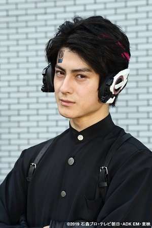 仮面ライダーゼロワン滅役・砂川脩弥　魅力いっぱいのファースト写真集発売