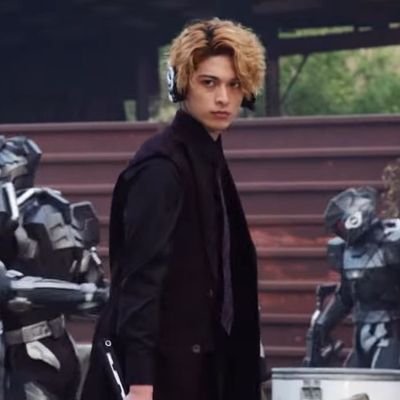 仮面ライダーゼロワン滅役・砂川脩弥　魅力いっぱいのファースト写真集発売