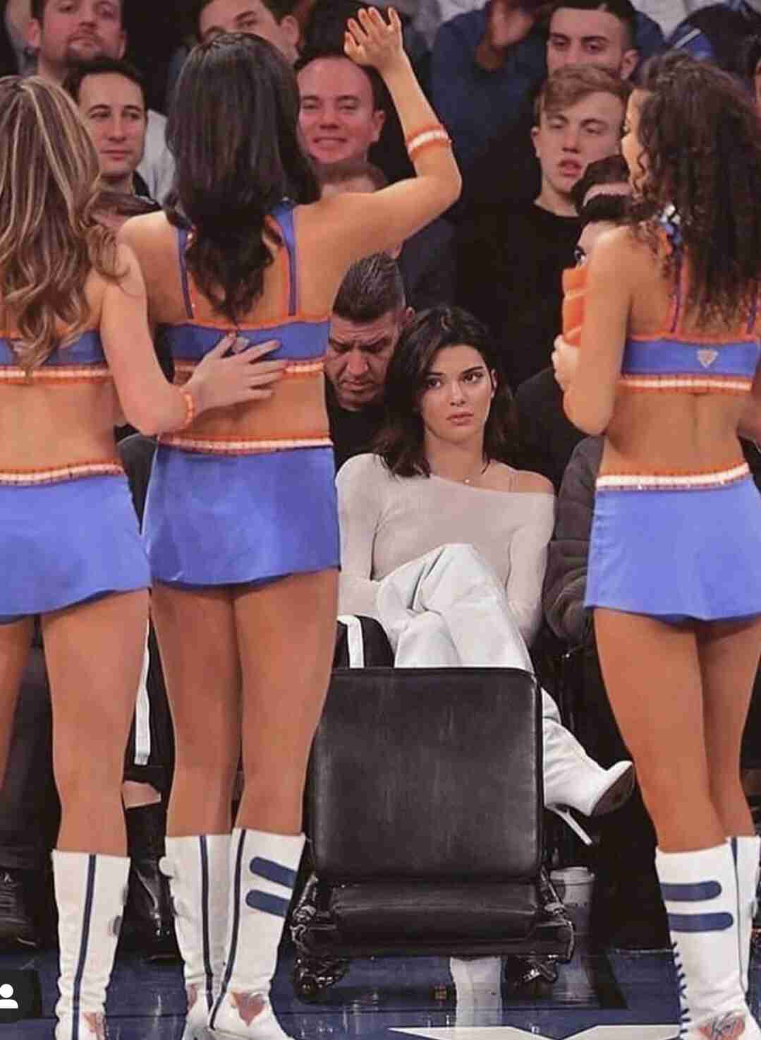 アリアナ・グランデ、パンデミック中にパーティする人達を批判　インフルエンサー達から「彼女は正しい」「宣伝のための発言」と賛否