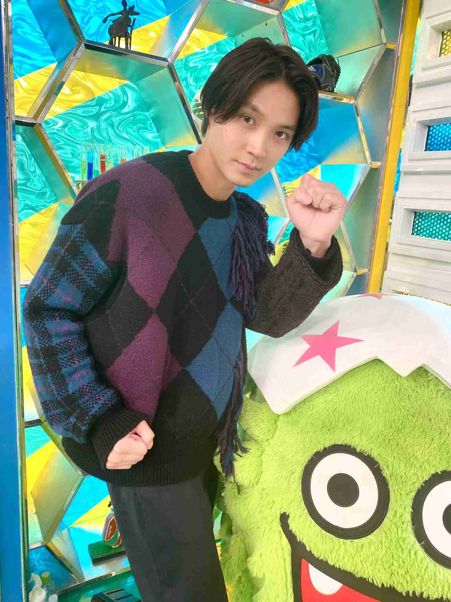 磯村勇斗、『恋する母たち』オフィスでの“強引なキス”はハプニング「勢いよくやったら…」